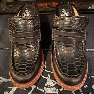BNIB Freebird Collins black snake size 9